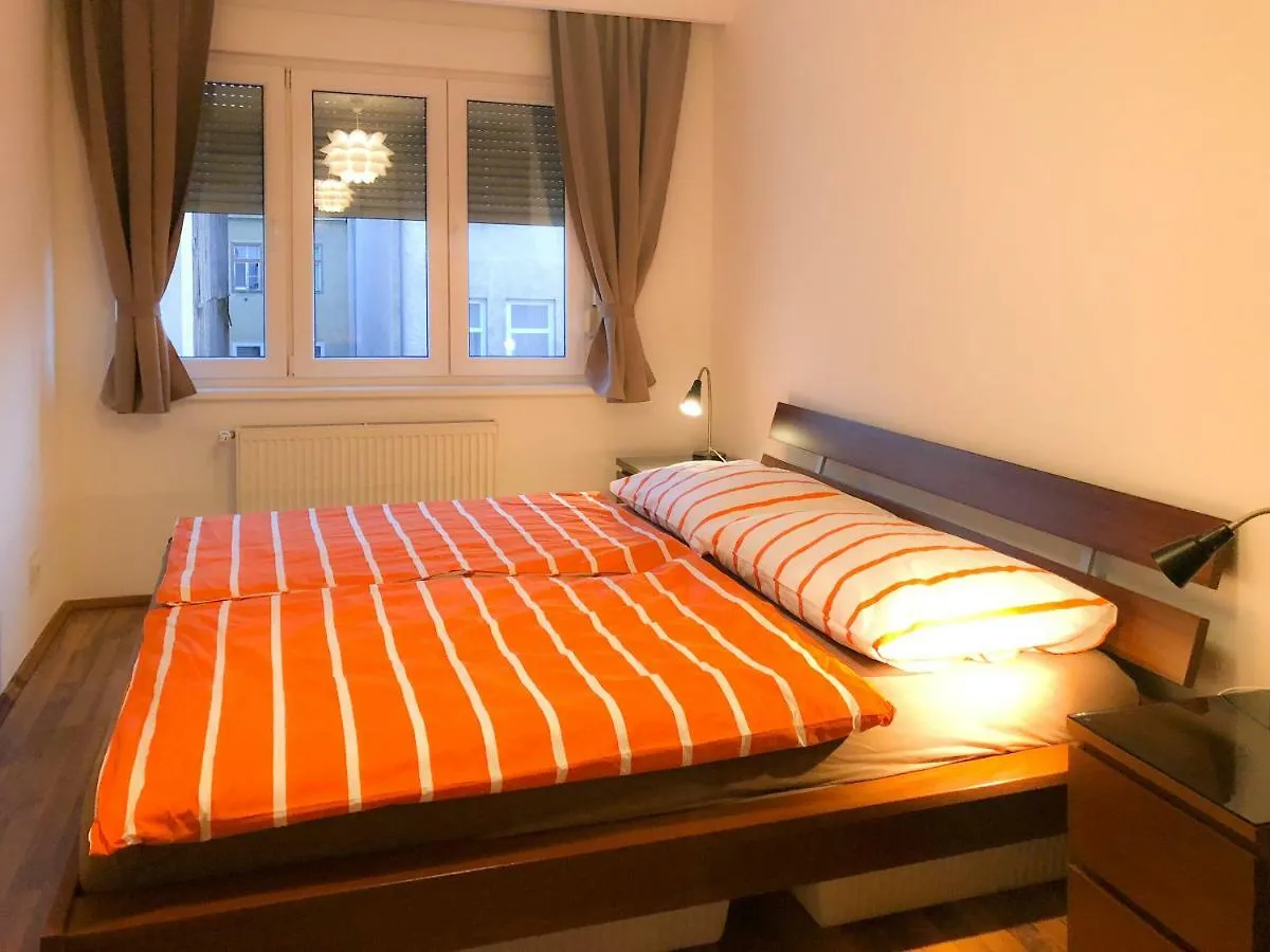 Vienna Life Apartman Ausztria