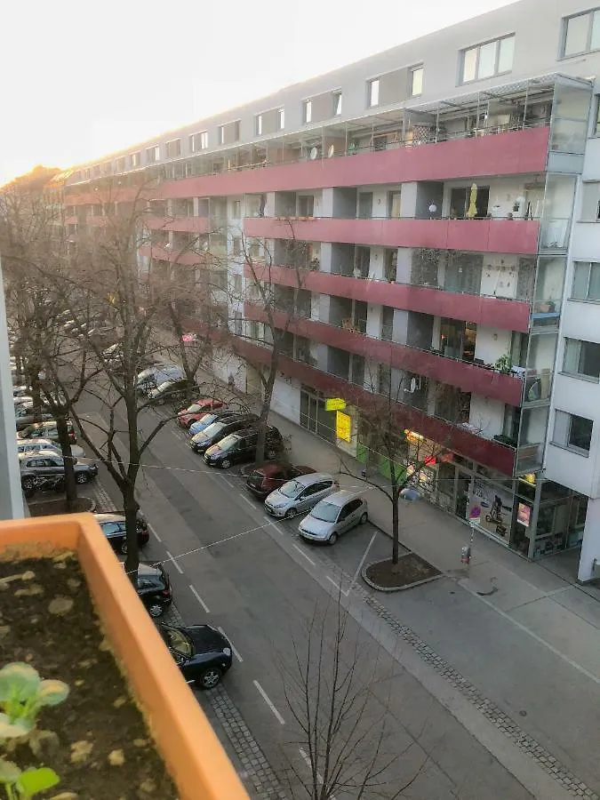 Vienna Life Apartman 0*,